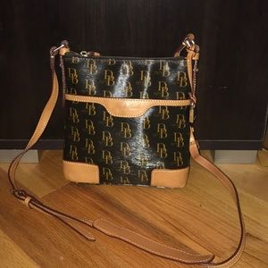 Dooney & Bourke Crossbody bag